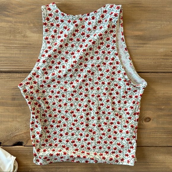 Crop top bundle - Picture 4 of 4